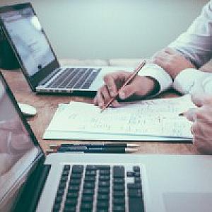 Striking the Balance: Choosing Between Software and Accountant for Self Assessment Tax Return